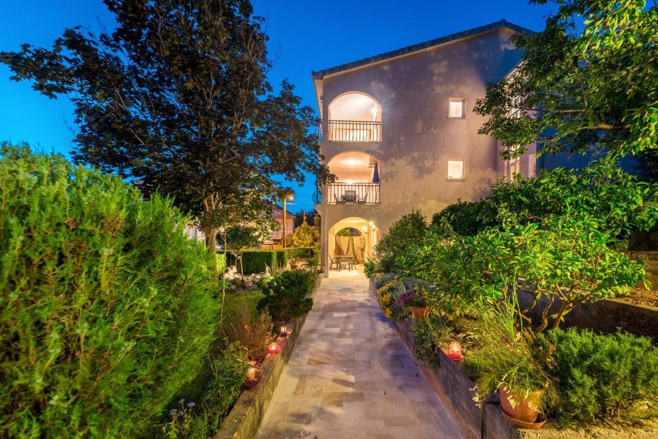 Apartments Ivanka Okrug Gornji Exterior foto